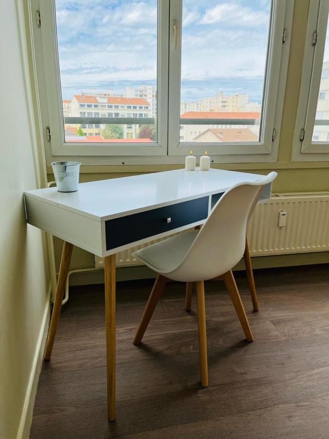 Espace 500 - Cosy, Wifi & Vue Sur La Ville Saint-Etienne  Ngoại thất bức ảnh